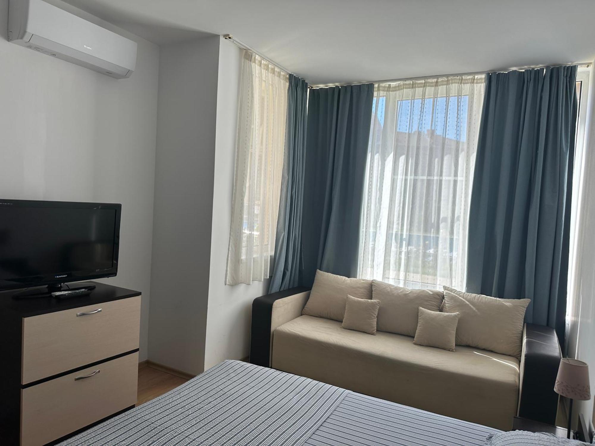 Oazis Cozy Beach Apartment Ravda Exterior photo